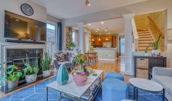 32 S REGESTER St, Baltimore, MD 21231