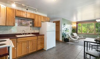 25-27 Gingko Ln, Brattleboro, VT 05301