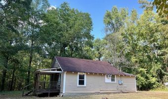 3067 Sr 18, West Point, GA 31833