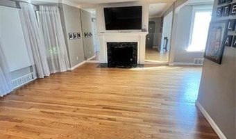 7208 Rosedale Blvd, Allen Park, MI 48101