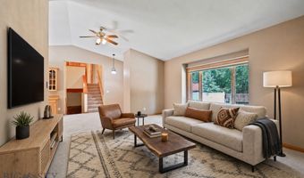 38 A N Woodard Ave, Absarokee, MT 59001
