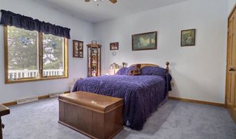 5877 Five Mile Point Rd, Allouez, MI 49805