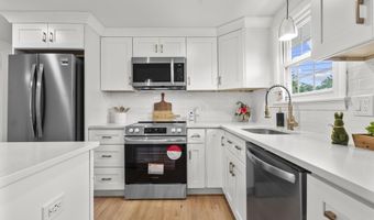 103 Perry Rd, Bristol, CT 06010