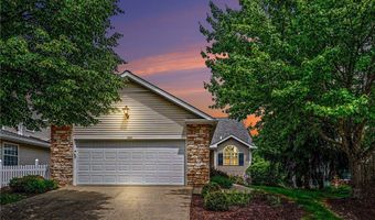 959 Grand View Ln, Aurora, OH 44202