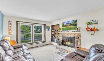 3552 W Southwood Dr, Franklin, WI 53132