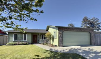 550 VELOPA Ct, Brookings, OR 97415