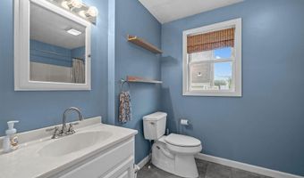 95 Blanding Ave, East Providence, RI 02914
