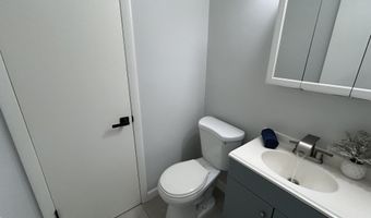 111 Sutton Pl 111, Bloomfield, CT 06002