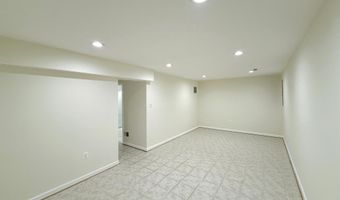 2438 S WALTER REED Dr S E, Arlington, VA 22206