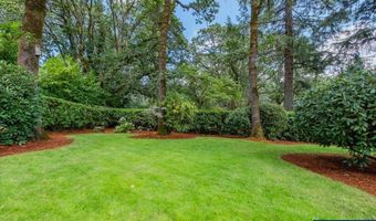950 Edgewood Dr NW, Albany, OR 97321