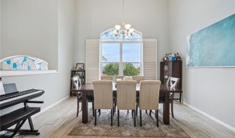 807 CHIPAWAY Dr, Apollo Beach, FL 33572