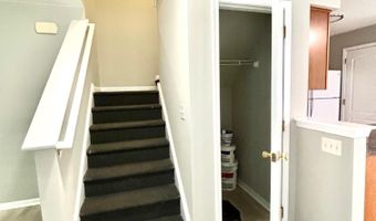 27 Oyster Bay G, Absecon, NJ 08201