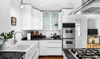 5300 WILSON Blvd, Arlington, VA 22205