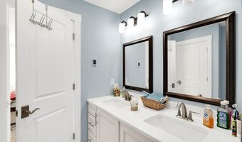 19 Woodhill Hooksett Rd, Bow, NH 03304