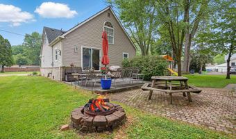 724 Columbia, Algonac, MI 48001