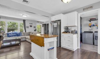 1332 Longboat Ave, Beachwood, NJ 08722