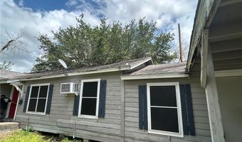 1152 E 4th St, Alice, TX 78332