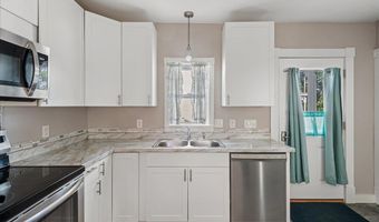 23 Beacon St, Barre, VT 05641
