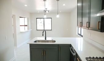 3017 Frontier Ave NE, Albuquerque, NM 87106