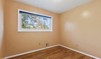 7714 ARLEN St, Annandale, VA 22003