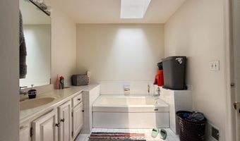 7136 SWANSONG Way, Bethesda, MD 20817