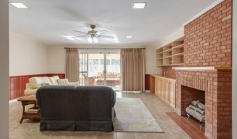 1215 N State St, Abbeville, LA 70510
