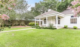 1712 Charity St, Abbeville, LA 70510