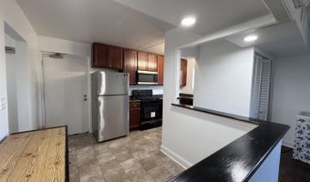 735 N Swift Rd 102, Addison, IL 60101