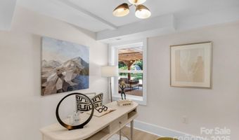 215 Wyanoke Ave, Charlotte, NC 28205