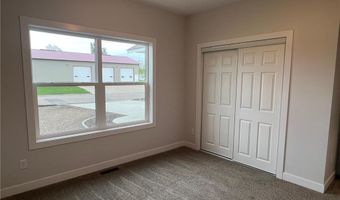 820 Spark Ave, Albert Lea, MN 56007