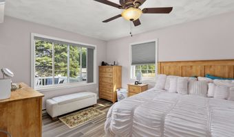 36 Elm St, Alton, NH 03810