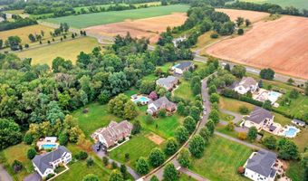 6 SLEEPY HOLLOW Ct, Allentown, NJ 08501