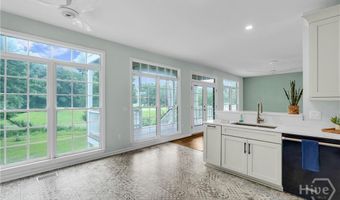 12 Amberwood Cir, Savannah, GA 31405