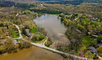 4120 Woodland Dr, Ann Arbor, MI 48103