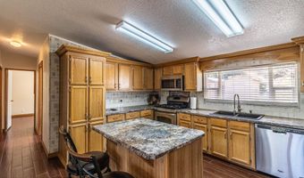 1209 MANGUM Rd, Bloomfield, NM 87413