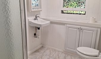 819 Puunani Pl B, Honolulu, HI 96817