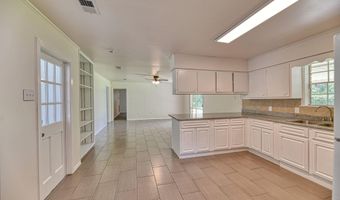 1347 Sherwood Forest Blvd, Baton Rouge, LA 70815