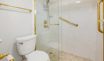5904 MOUNT EAGLE Dr 718, Alexandria, VA 22303