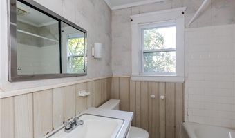 15 Kent Pl, Cranston, RI 02905