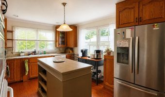 112 N College St, Atkinson, NC 28421