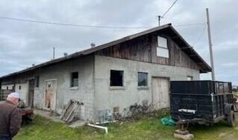 1127 Moxon Ln, Arcata, CA 95521