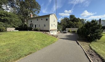 7 School St, Burlington, CT 06013