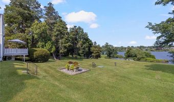 44 Bliss Mine Rd 10, Middletown, RI 02842