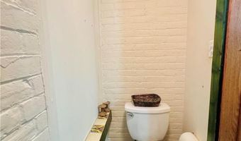 921 W Chew St, Allentown, PA 18102