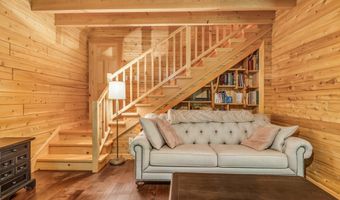 37 Parkhill Point Rd, Belgrade, ME 04917