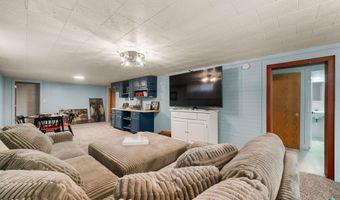 1409 S Splitrock Blvd, Brandon, SD 57005
