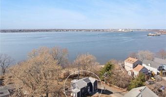 102 Lincoln Ave, East Providence, RI 02915