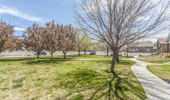 800 Gateway Park Ln, Berthoud, CO 80513