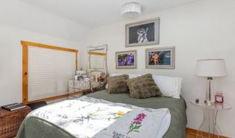 1046 Lakeside Dr E, Alloway, NJ 07422