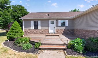 1990 Oak Leaf Dr, Adrian, MI 49221